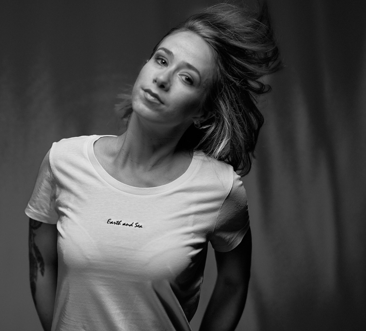 Classic White T-Shirt- Damen